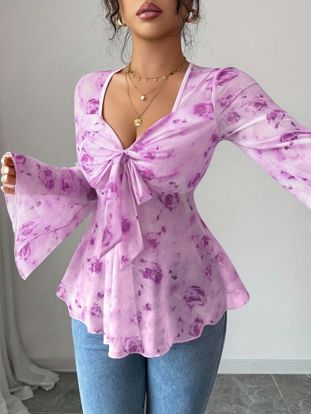 Elvarisen | Dames-top van doorschijnend mesh met bloemenprint – Elegant casual T-shirt