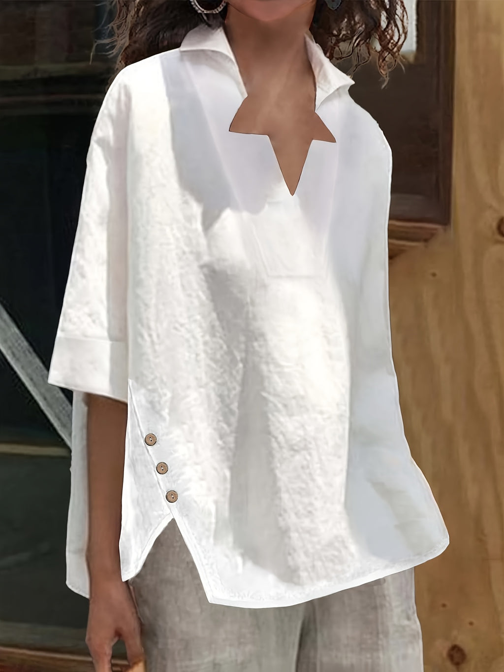Senia | Zomertop voor dames met losse pasvorm – Casual blouse met V-hals en korte mouwen