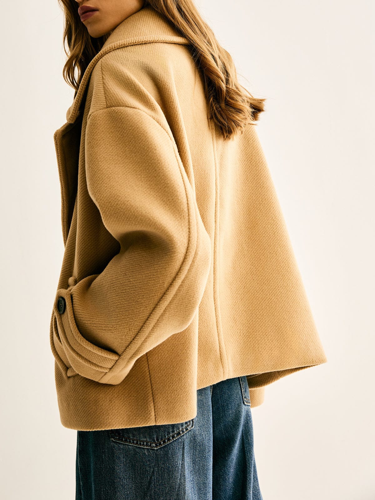 Gwyneira | Oversized kurzer Tweedmantel für Damen – Stilvoller, lässiger Wintermantel mit Knöpfen