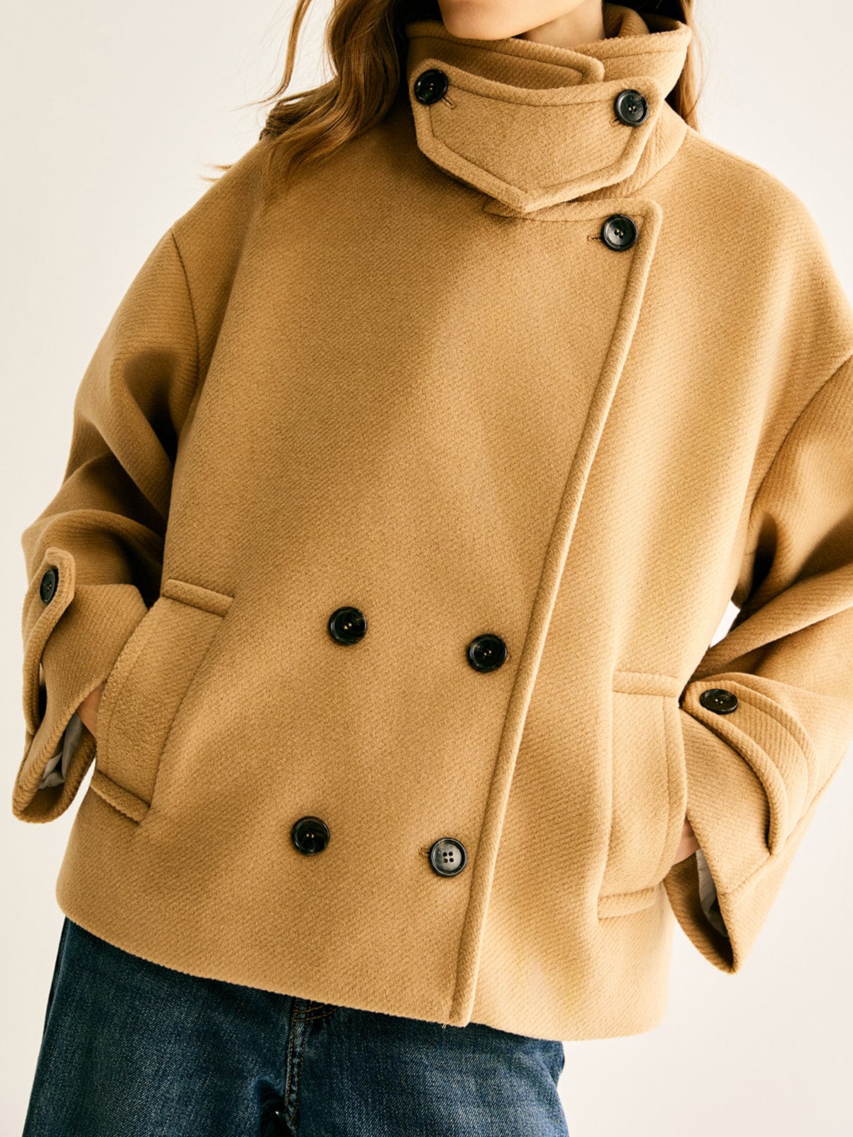 Gwyneira | Oversized kurzer Tweedmantel für Damen – Stilvoller, lässiger Wintermantel mit Knöpfen