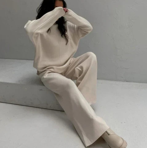 Avelora | Luxe loungewear-set voor dames – Zachte, elegante tweedelige set voor thuis