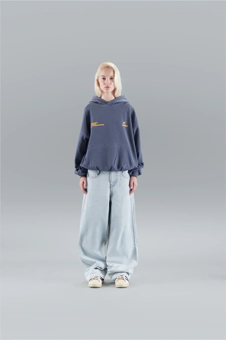 HoodScript | Unisex oversized hoodie met letterprint – Streetwear-trui, zacht en warm, casual urban stijl