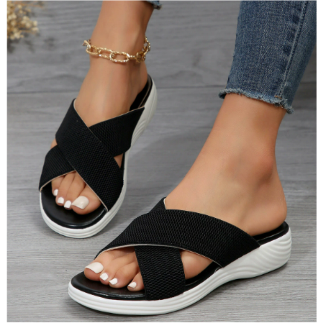 Nyelle | Dames Zomer Sandalen – Lichtgewicht, Ademend met Gevoerde Zool & Eenvoudig Slip-On Comfort