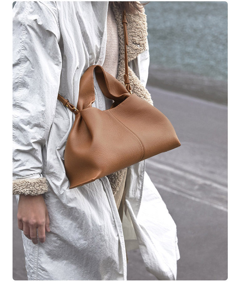 Solvia | Petit sac cabas vintage en cuir souple, sac à main léger pour un usage quotidien
