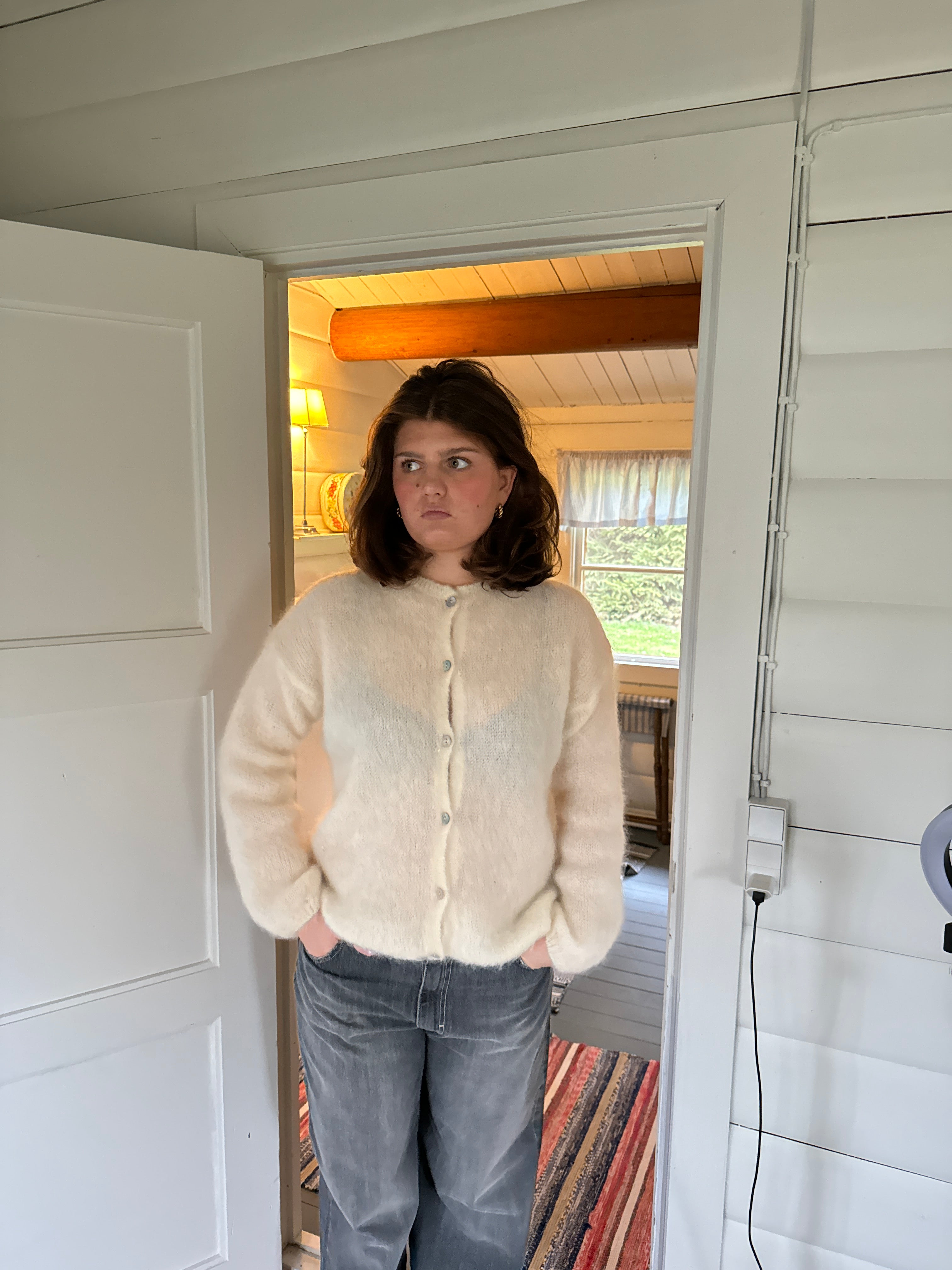 Eryndra | Elegante, weiche Mohair-Strickjacke für Damen – Leichtes, stylisches Strickoberteil im Lagenlook