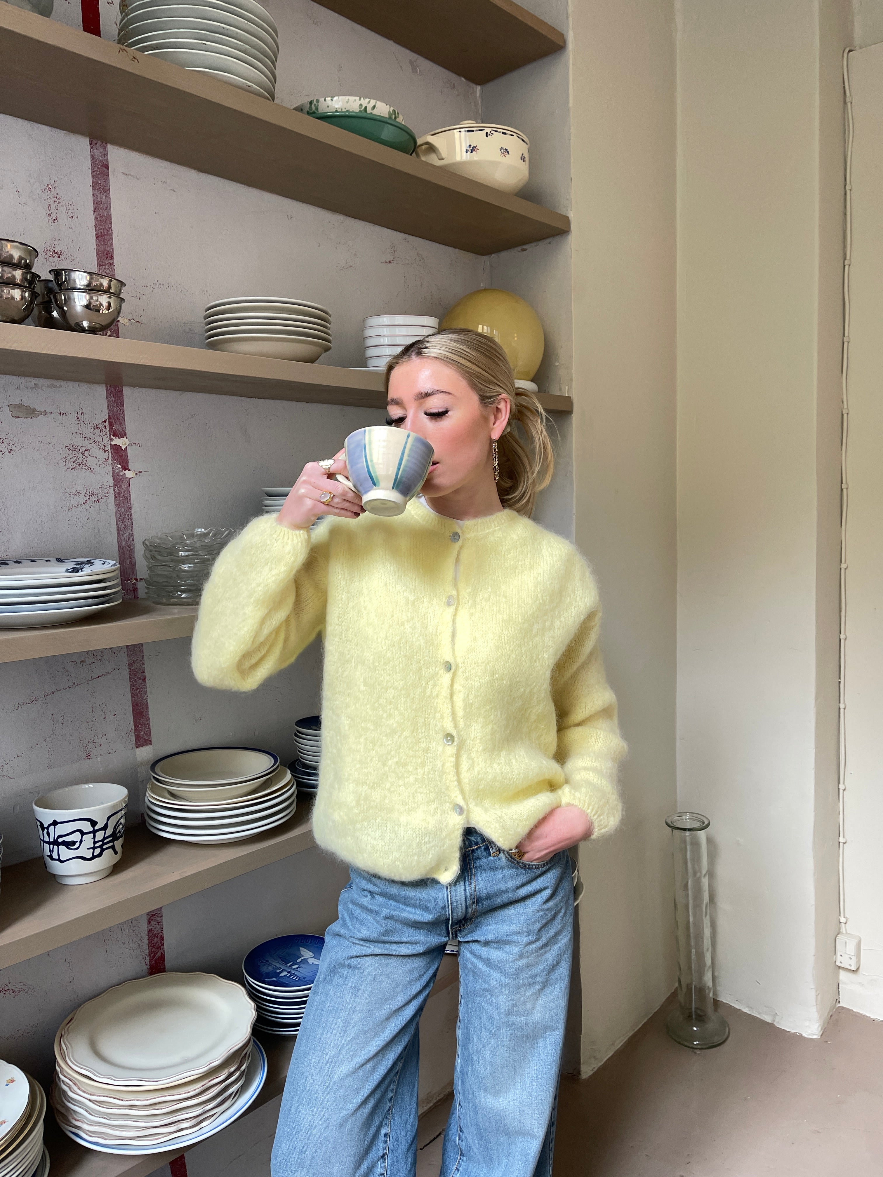 Eryndra | Elegante, weiche Mohair-Strickjacke für Damen – Leichtes, stylisches Strickoberteil im Lagenlook