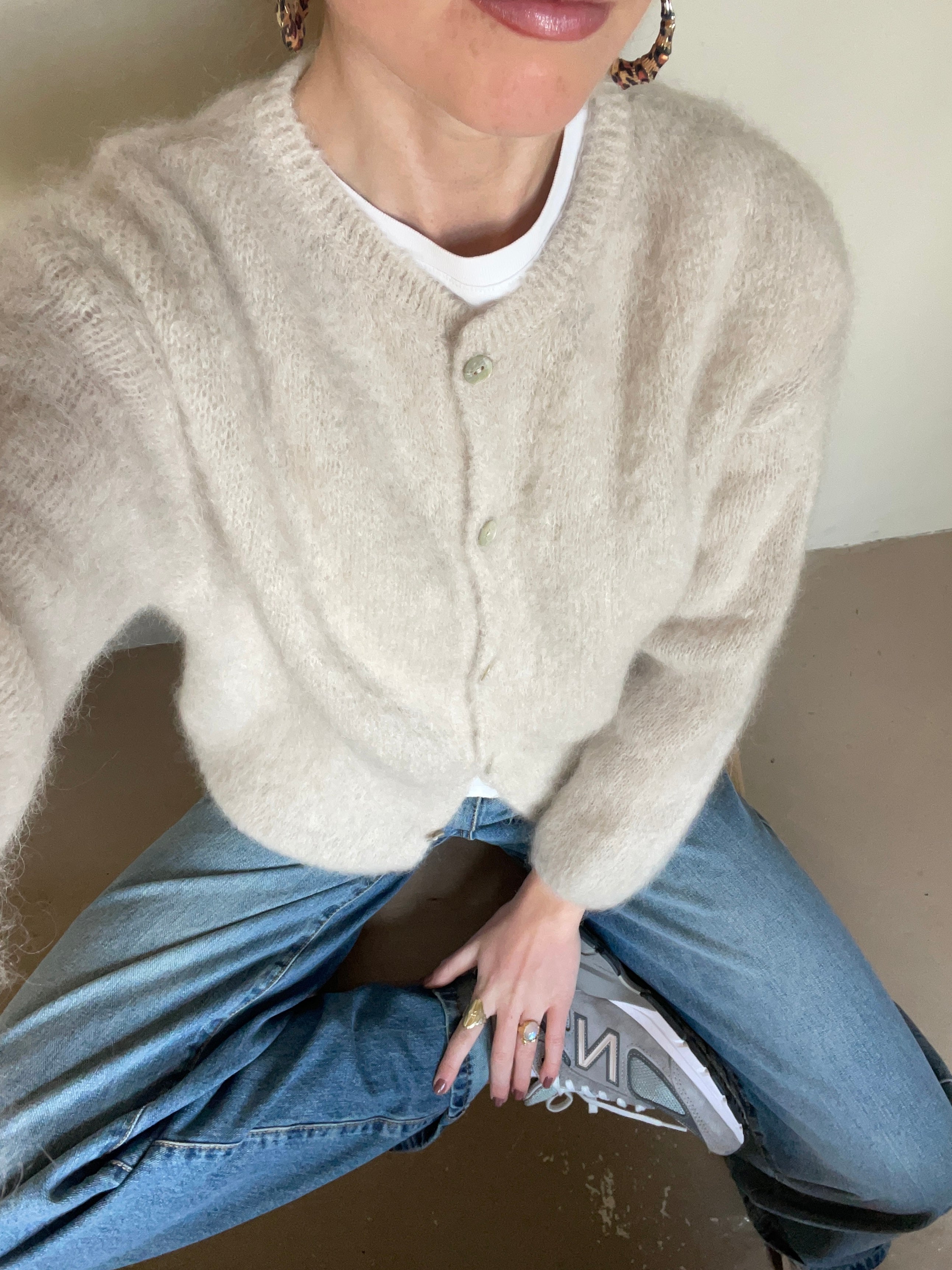 Eryndra | Elegante, weiche Mohair-Strickjacke für Damen – Leichtes, stylisches Strickoberteil im Lagenlook