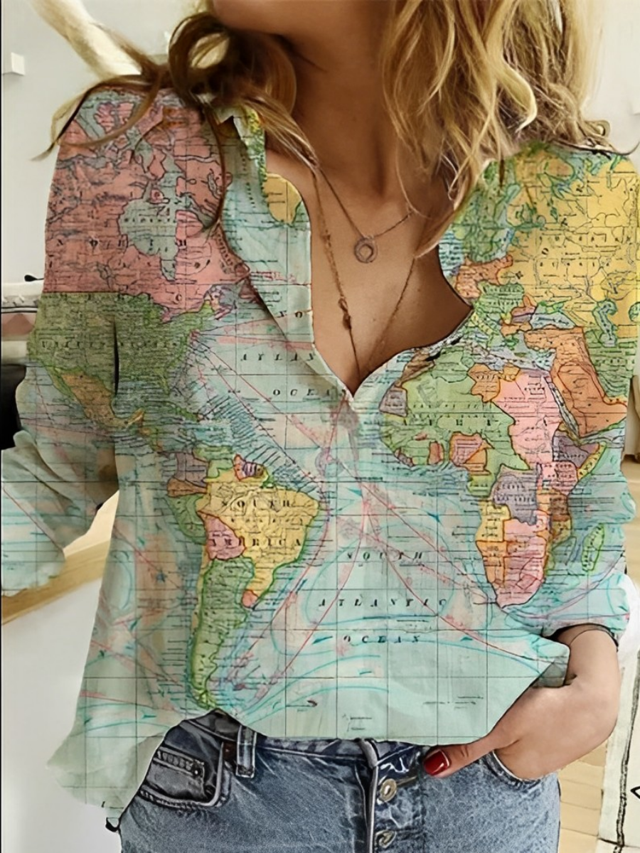 Valynne | Top femme imprimé globe terrestre – Un top élégant et tendance au design carte du monde.