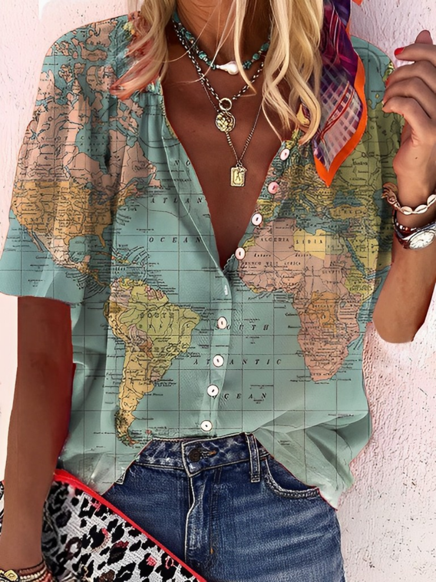 Valynne | Top femme imprimé globe terrestre – Un top élégant et tendance au design carte du monde.