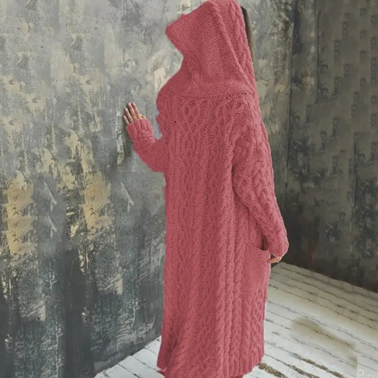 Avalina | Strickjacke mit Kapuze für Damen – Warmer, langer Maxi-Winterpullover für Damen