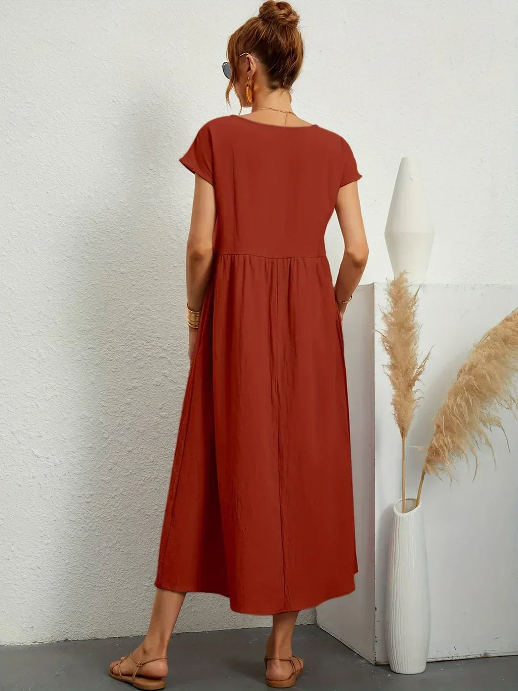 Quorina | Dames Zomer Midi Jurk – Losvallend, Comfortabel en Chic Casual Kledingstuk