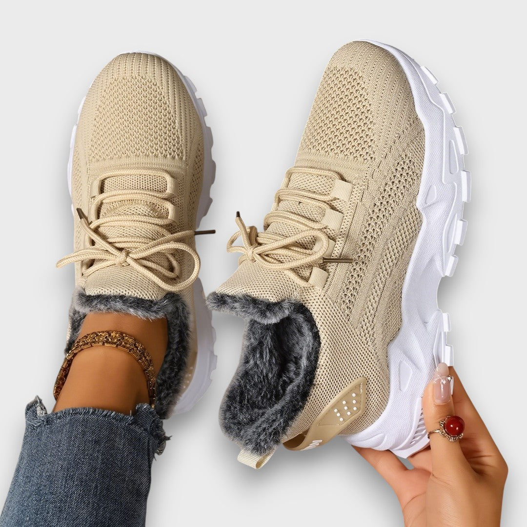 Cozette | Dames winter sneakers met pluche voering en vetersluiting – Warme casual outdoorschoenen