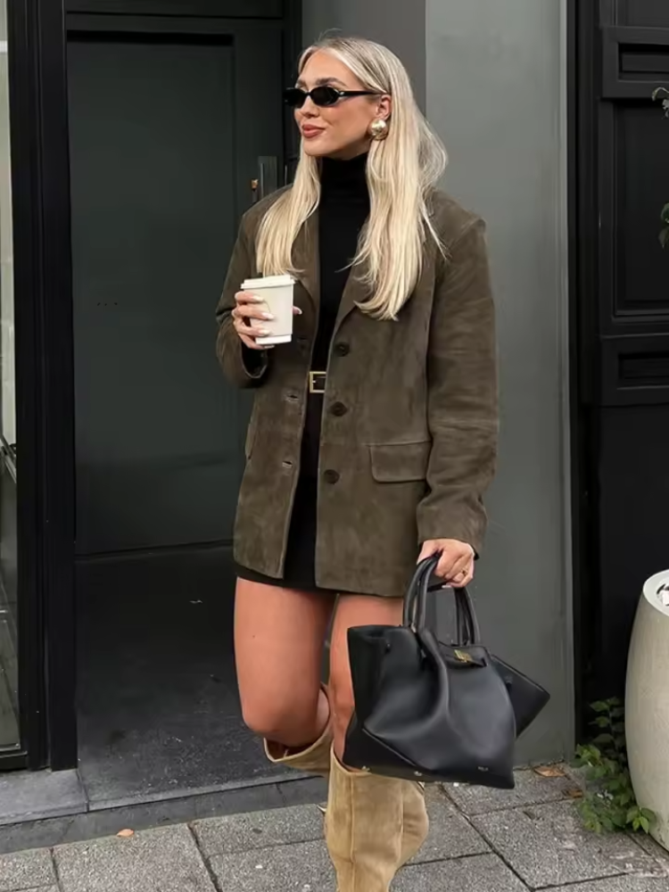 Wilhelmine | Manteau d'hiver oversize pour femme, boutonné et doté de poches, manteau chaud et décontracté, vêtement d'extérieur élégant