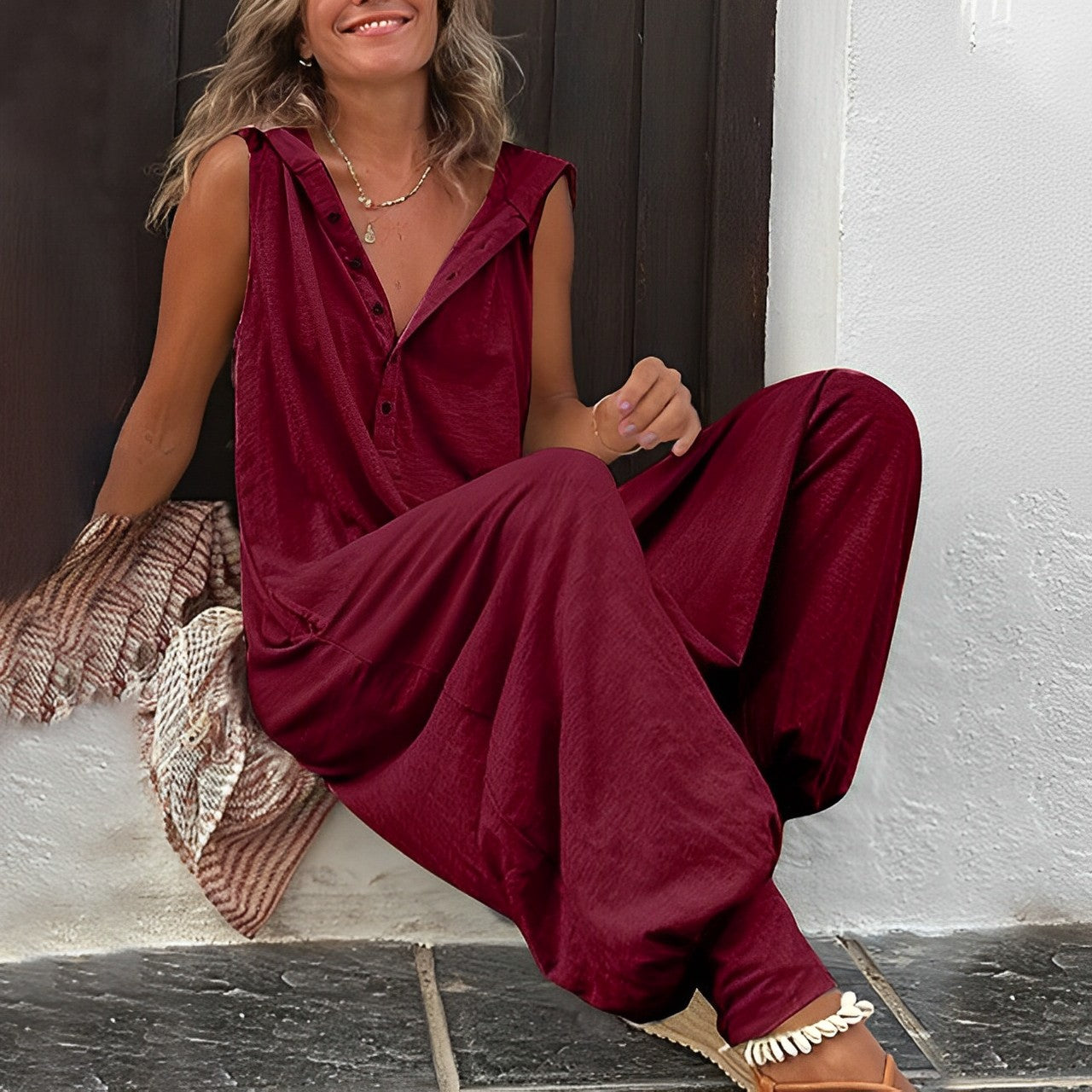 Lirije | Mouwloze jumpsuit met kap voor dames - Casual romper