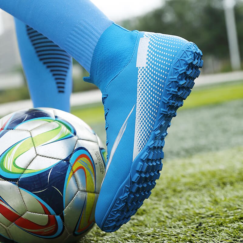 GripStrike | Heren Voetbalschoenen Hoge Enkel - Ademende Outdoor Voetbalschoenen, Antislip Turf Trainers