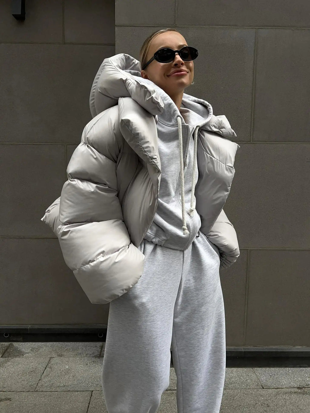 Elvaria | Doudoune épaisse pour femme – Veste d'hiver chaude à fermeture à boutons-pression, style décontracté pour l'extérieur
