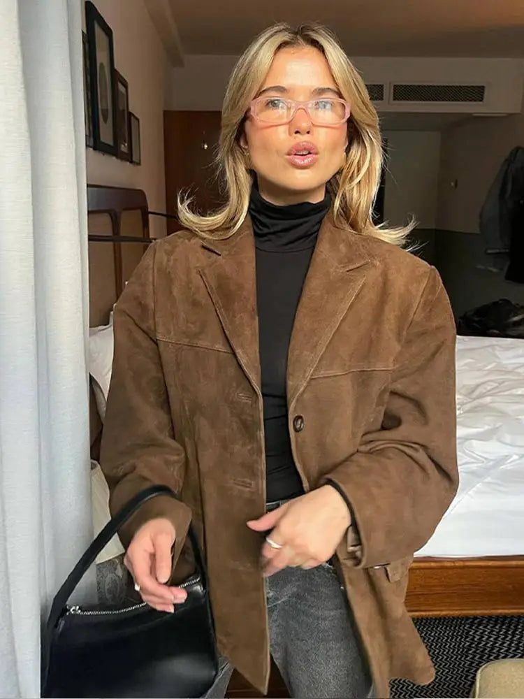 Wilhelmine | Oversize-Wintermantel für Damen mit Knöpfen und Taschen, warmer Freizeitmantel, stylische Oberbekleidung