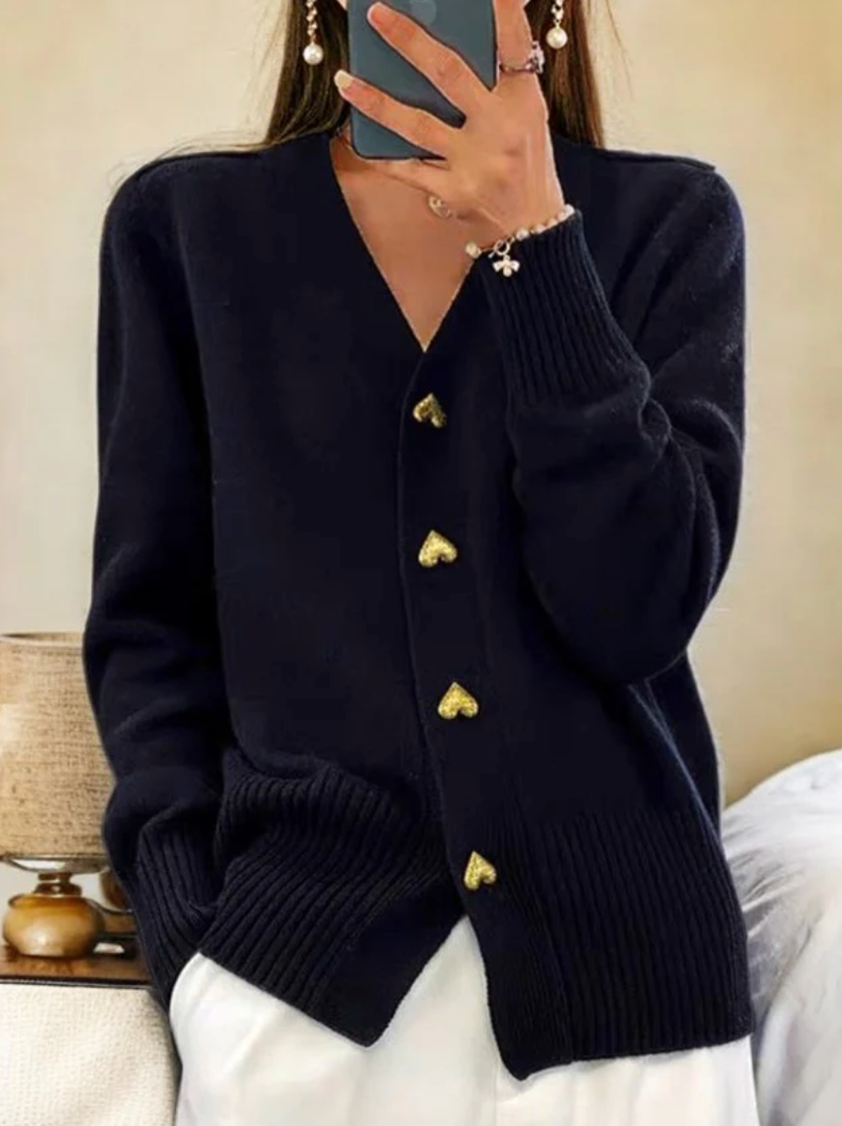 Elvethra | Gilet élégant pour femme avec boutons en forme de cœur – pull en maille douce, joli haut de style vintage