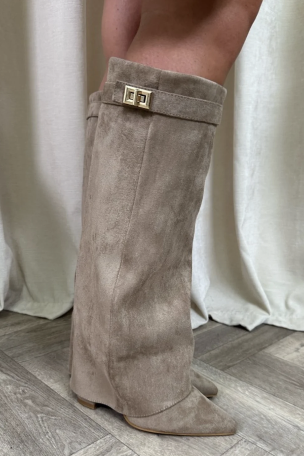 Tallure | Kniehohe Wildlederstiefel für Damen – weite Passform, bequemer Reißverschluss