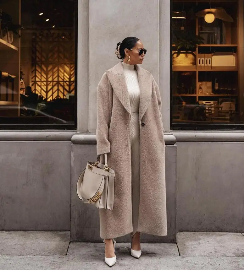 Averin | Manteau long d'hiver pour femme – Manteau chaud et élégant avec poches, idéal pour les occasions décontractées et habillées.