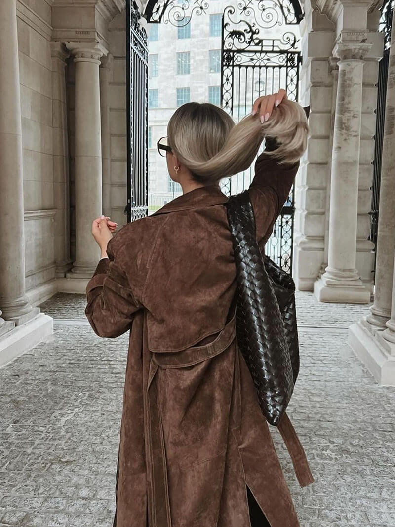 Nyvella | Élégant manteau long en faux daim pour femme - Manteau cintré avec ceinture