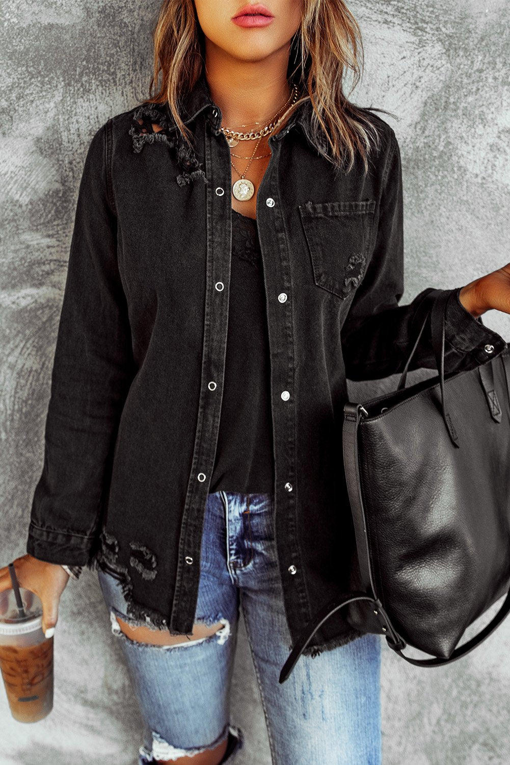 Aloura | Dames Zwarte Gescheurde Denim Jacket – Casual Verweerde Spijkerjas