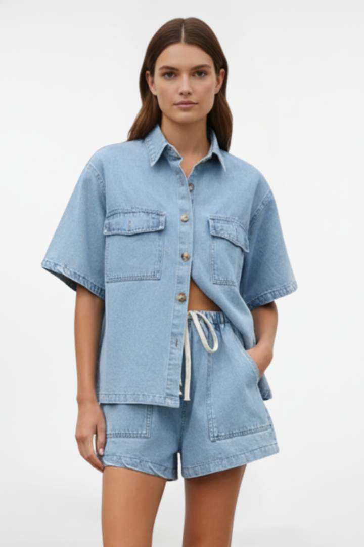 Sorelia | Tweedelige denimset voor dames – shirtjasje met korte mouwen en short met hoge taille