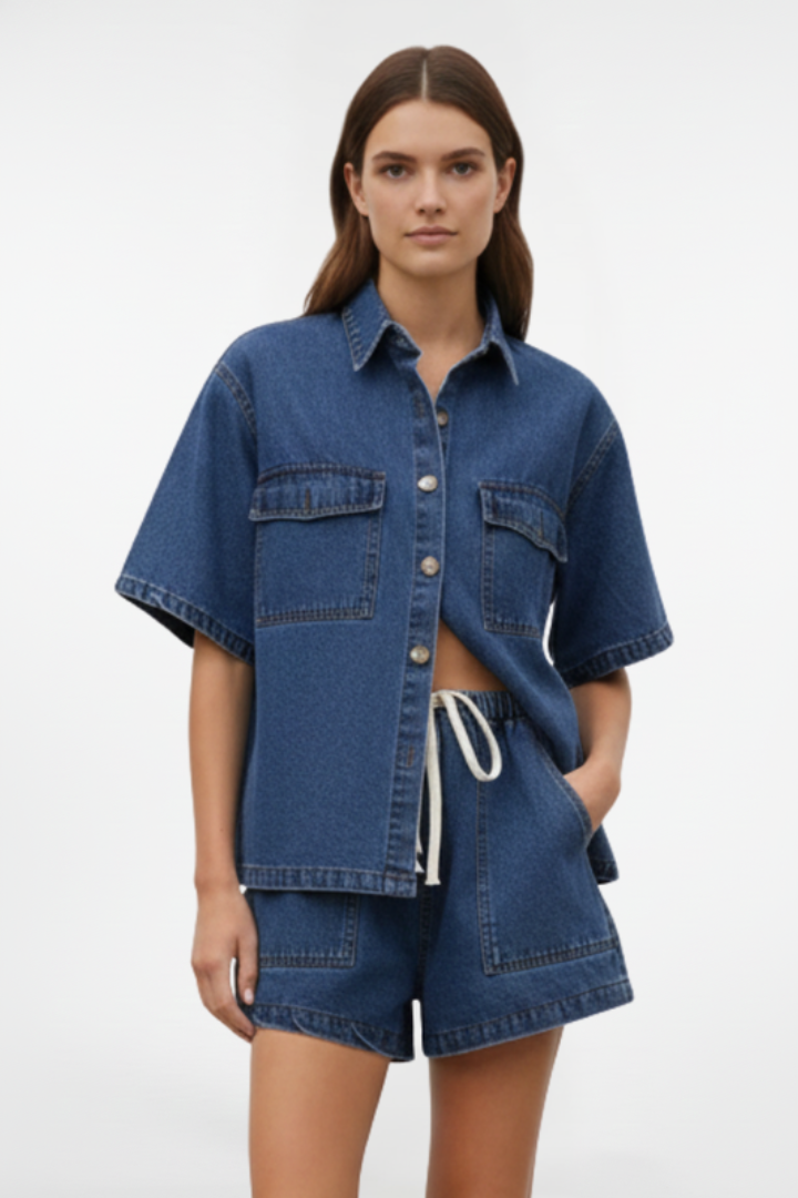 Sorelia | Tweedelige denimset voor dames – shirtjasje met korte mouwen en short met hoge taille