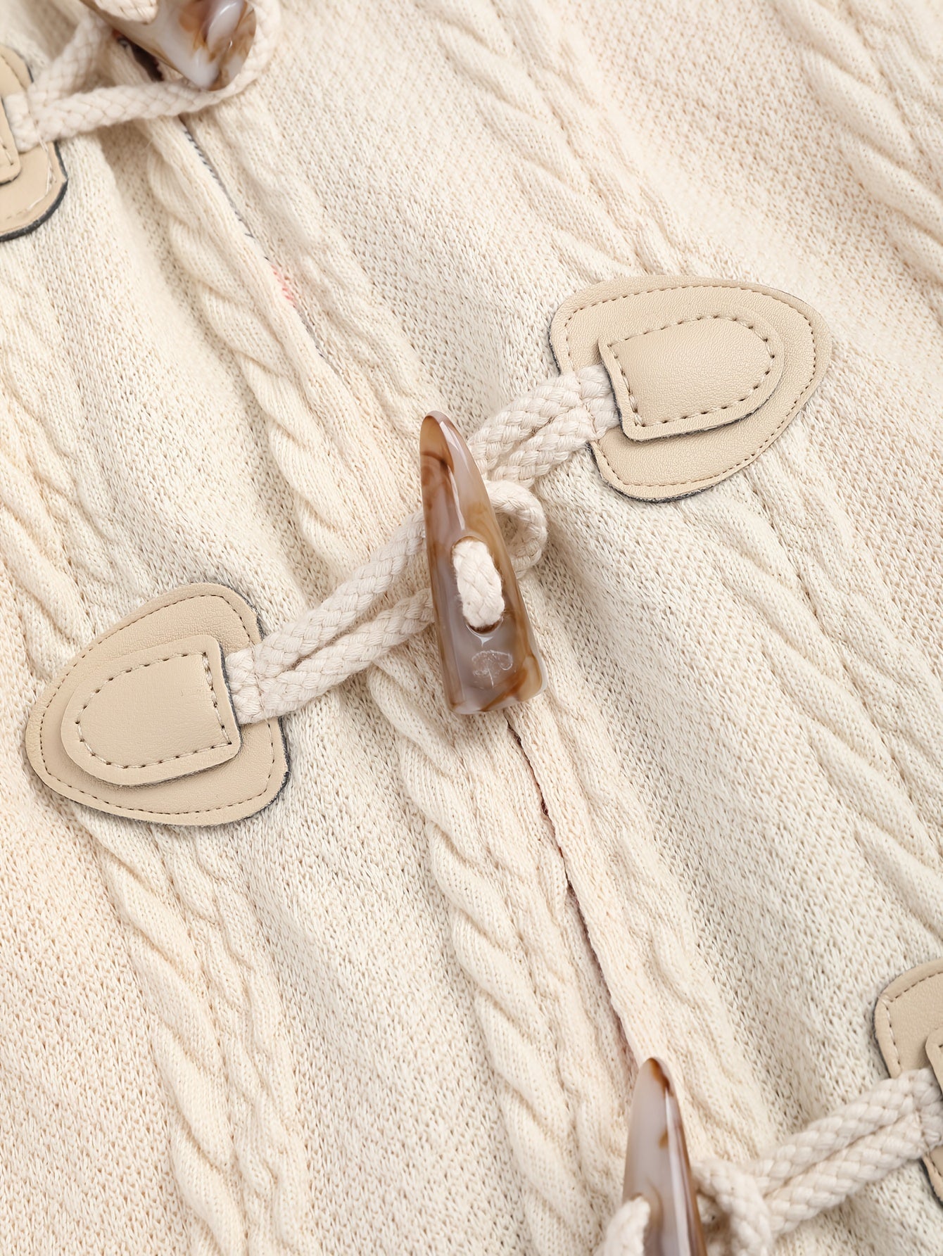 Belisse | Veste à capuche à carreaux style années 2000, fermeture boutonnée, bordure en fausse fourrure