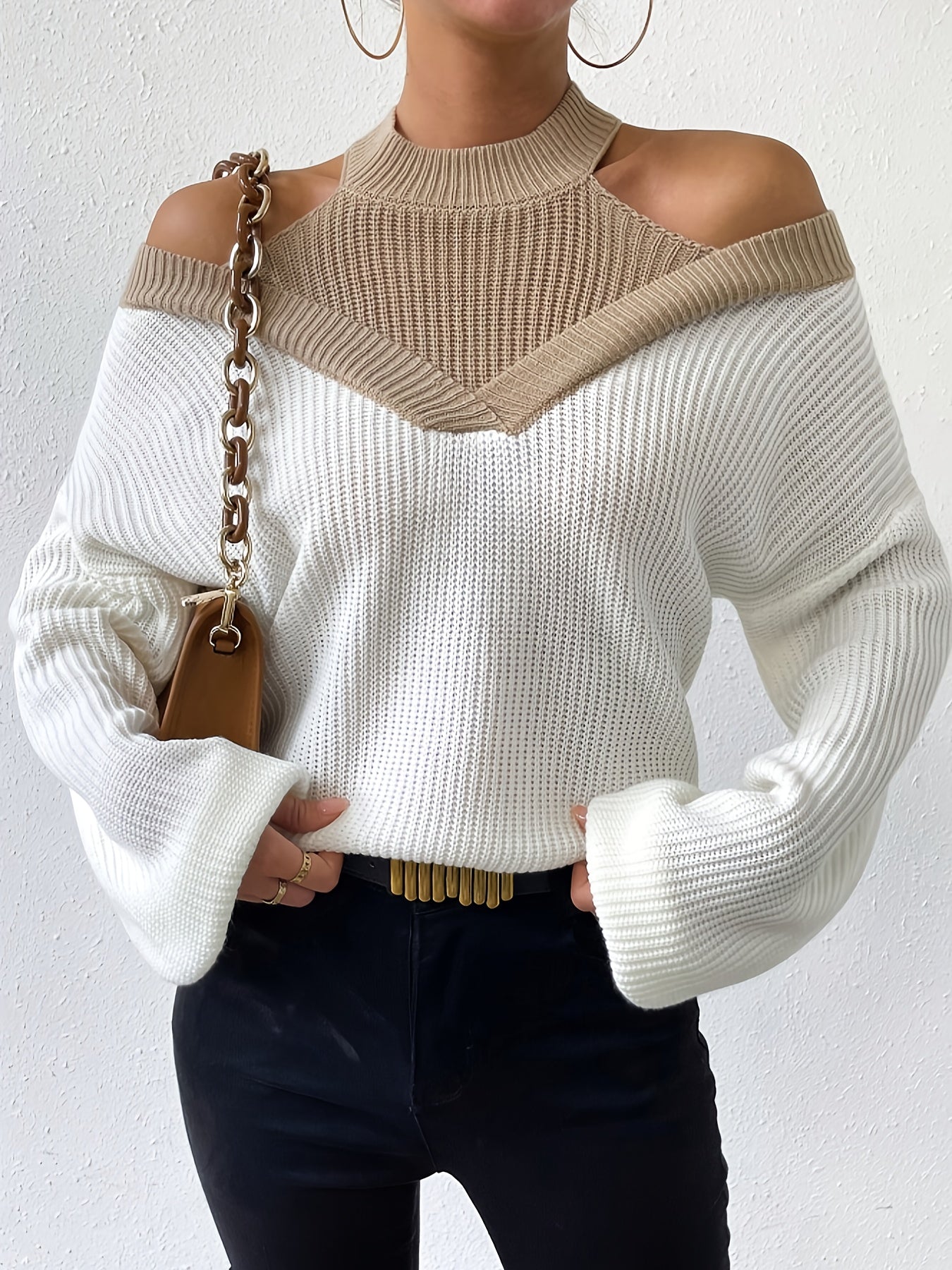 Dorevina | Dames Geribde Top met Kleurblokken en Off-Shoulder – Elegante Slim Fit Modeblouse
