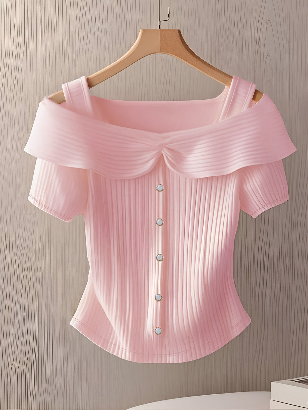 Arlissa | Damesmode: blouse met ruches en knopen, slanke pasvorm, korte mouwen