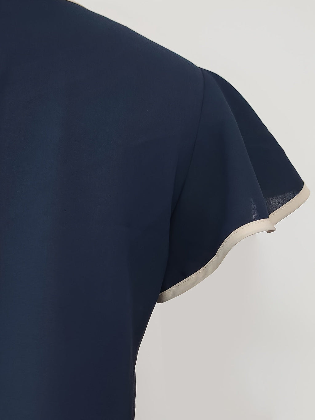 Capricia | Chique damesblouse met ruches aan de mouwen – Elegante, luchtige top
