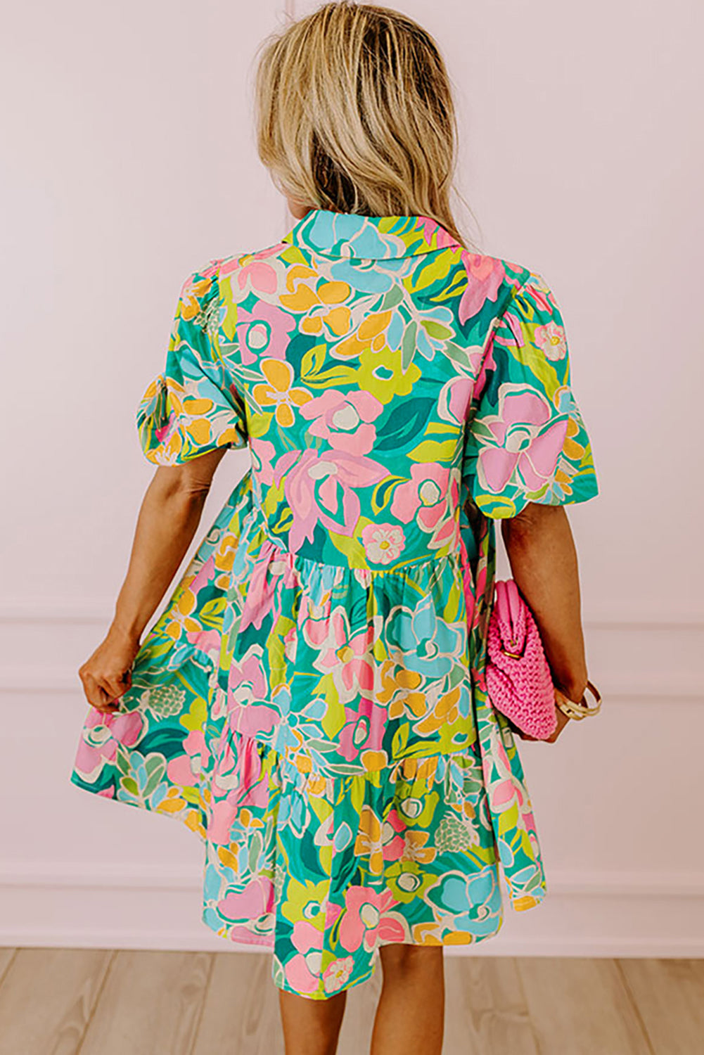 Melantha | Groene bloemenprint babydoll jurk met pofmouwen en kraag – Lichtgewicht zomerjurk