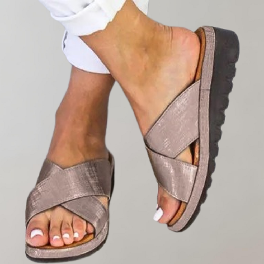 Verona | Comfortabele zomersandalen voor dames – lichte instap platte strandsandalen