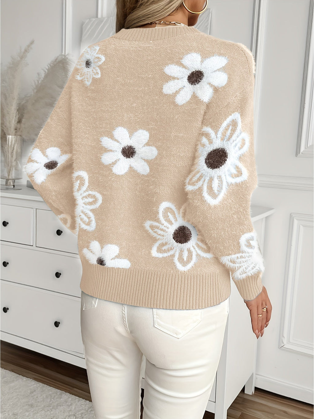 Velyssa | Blühender Damenpullover mit Blumenmuster – Bequemer Herbstpullover mit langen Ärmeln