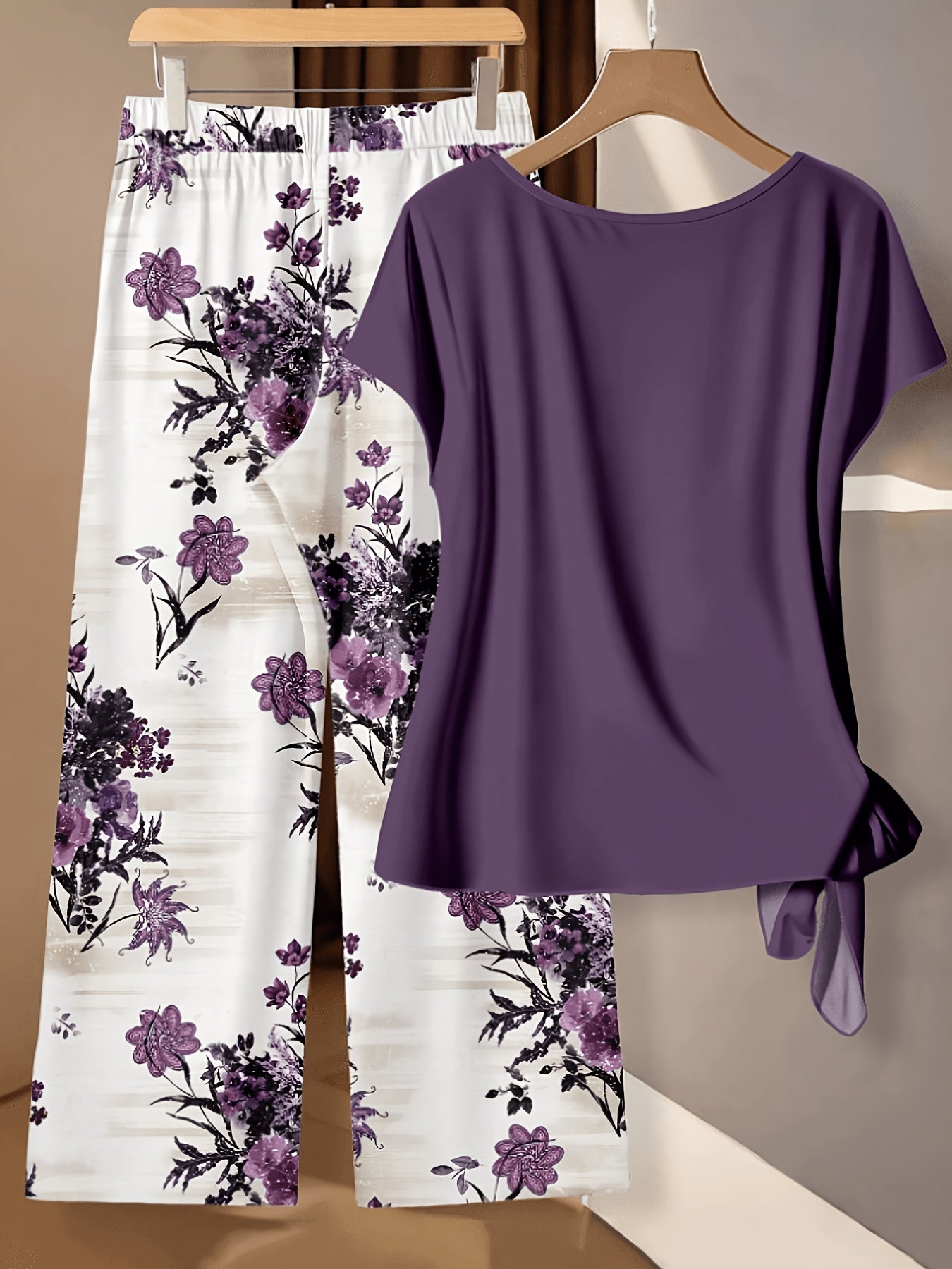 Gena | Tweedelige damesset – top met korte mouwen en bedrukte wijde broek, zomerse co-ord set