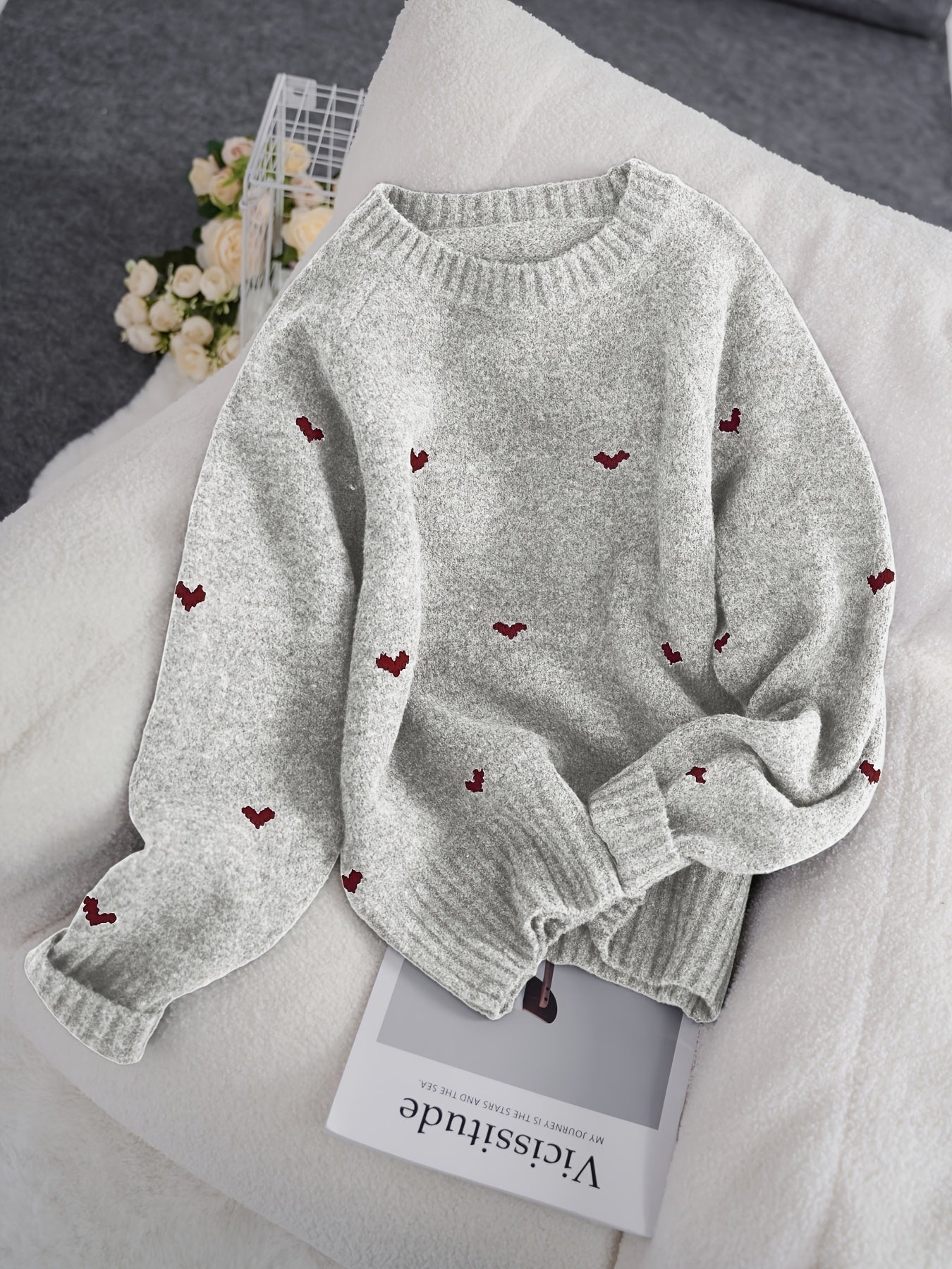 Solenne | Dames trui met hartjespatroon – Minimalistische gebreide pullover, ronde hals, losse pasvorm