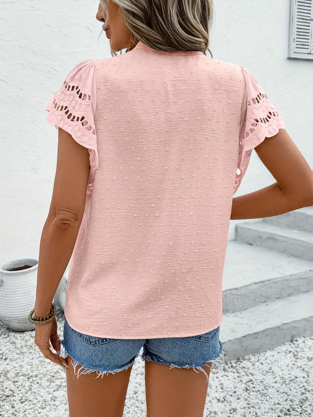 Illyra | Geborduurde blouse met halve ronde hals voor dames – effen patchwork
