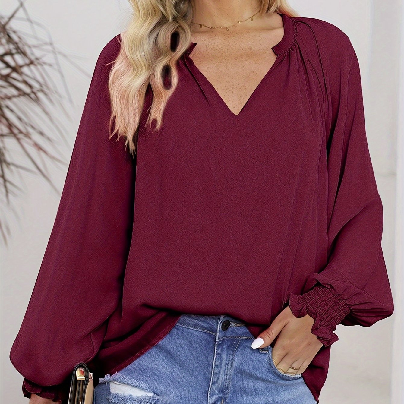 Celyra | Soepel v-halsblouse voor dames - Lantaarnmouwen, stijlvolle top voor elke dag