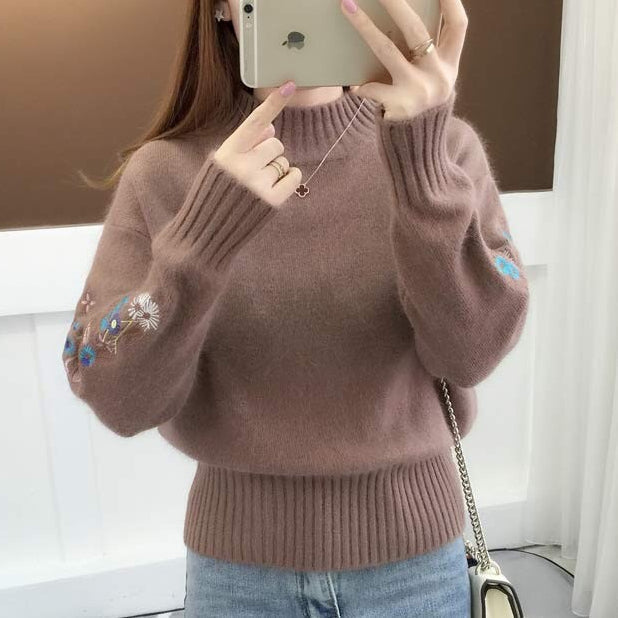 Delyth | Blooming Elegance Strickpullover mit Blumenmuster für Damen