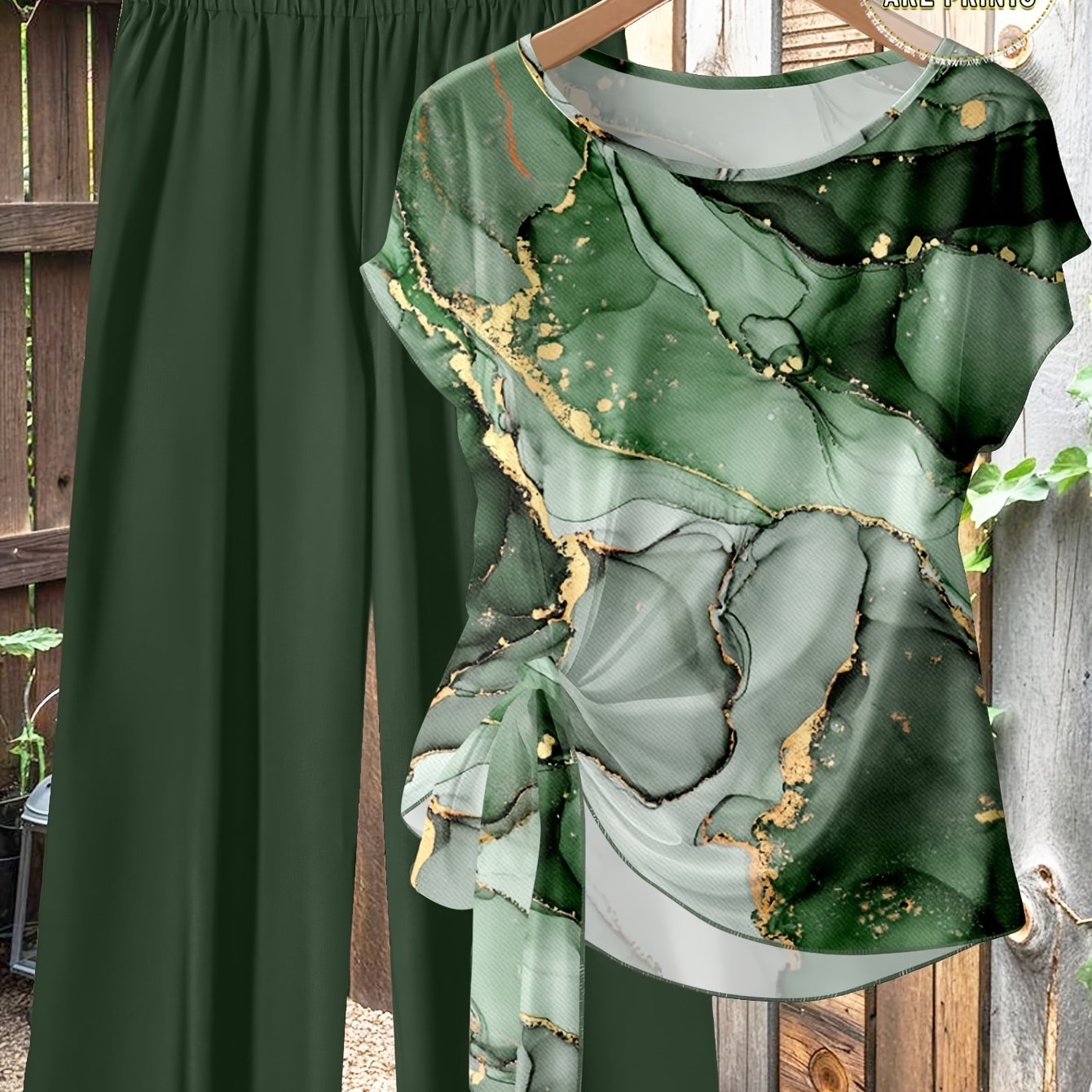 Gena | Tweedelige damesset – top met korte mouwen en bedrukte wijde broek, zomerse co-ord set