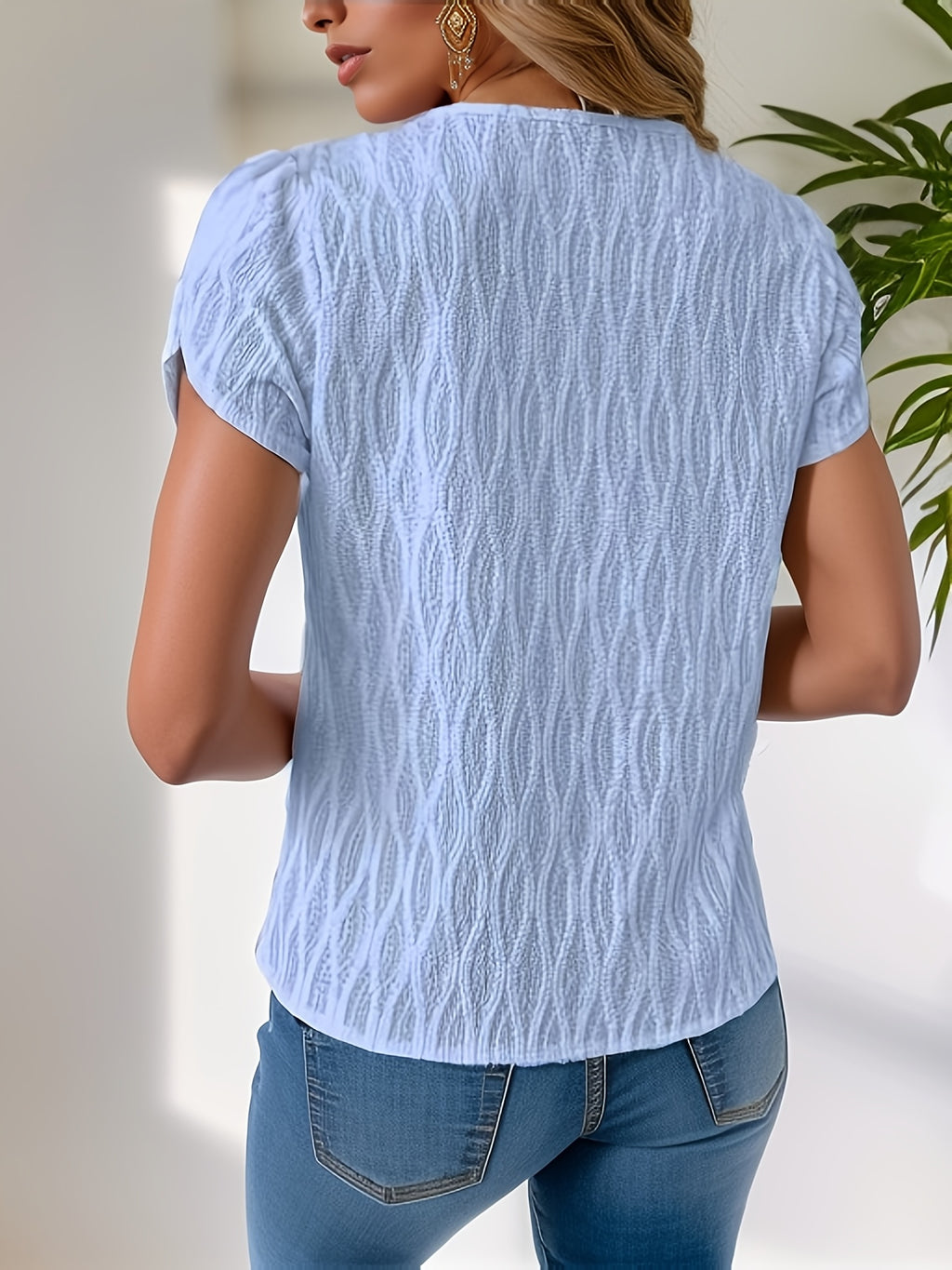 Floriana | Elegante top met schuine kraag – bloembladmouwen, casual chique korte mouw modeblouse