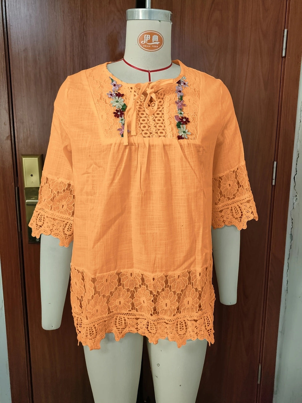 Elarona | Damesblouse met kanten patchwork – Lente/zomer-top met lange mouwen