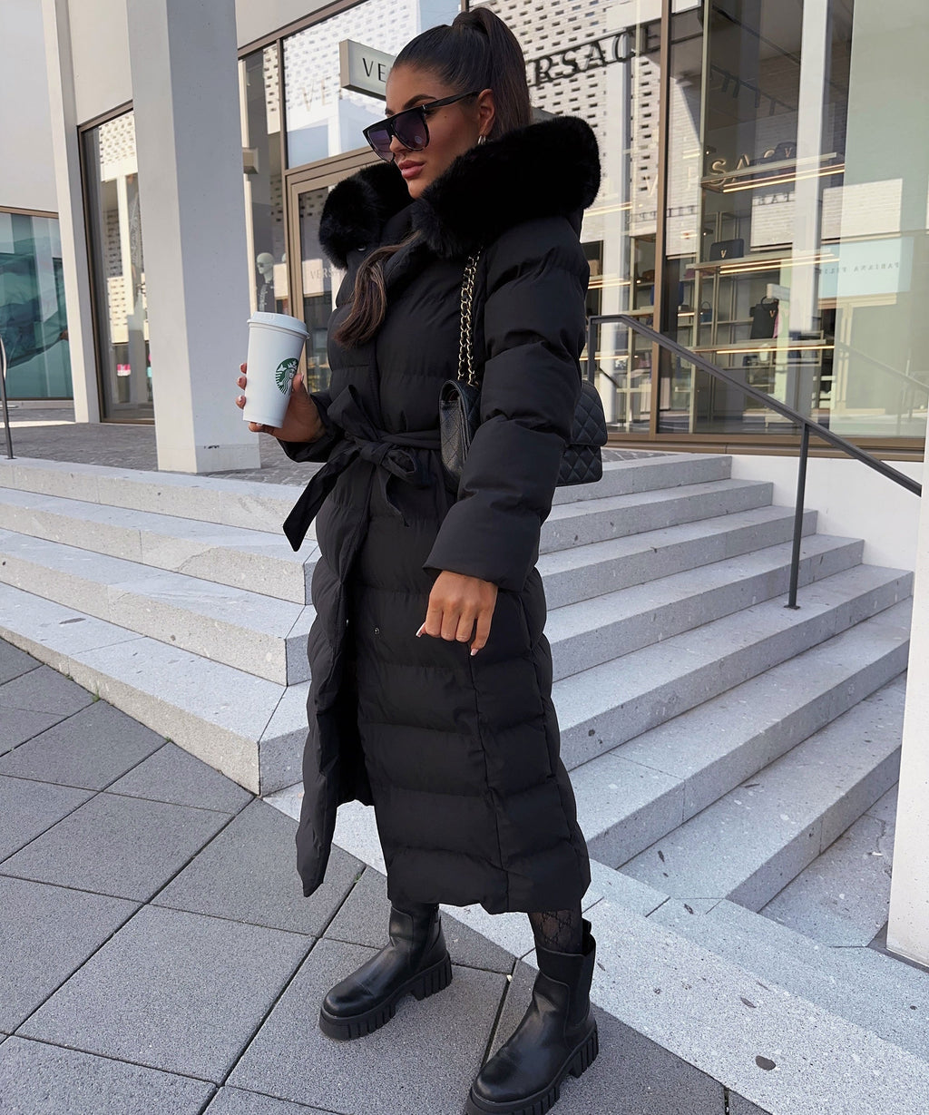 Gitte | Parka à capuche noire pour femme – Veste d'hiver imperméable idéale pour les activités de plein air et les tenues décontractées