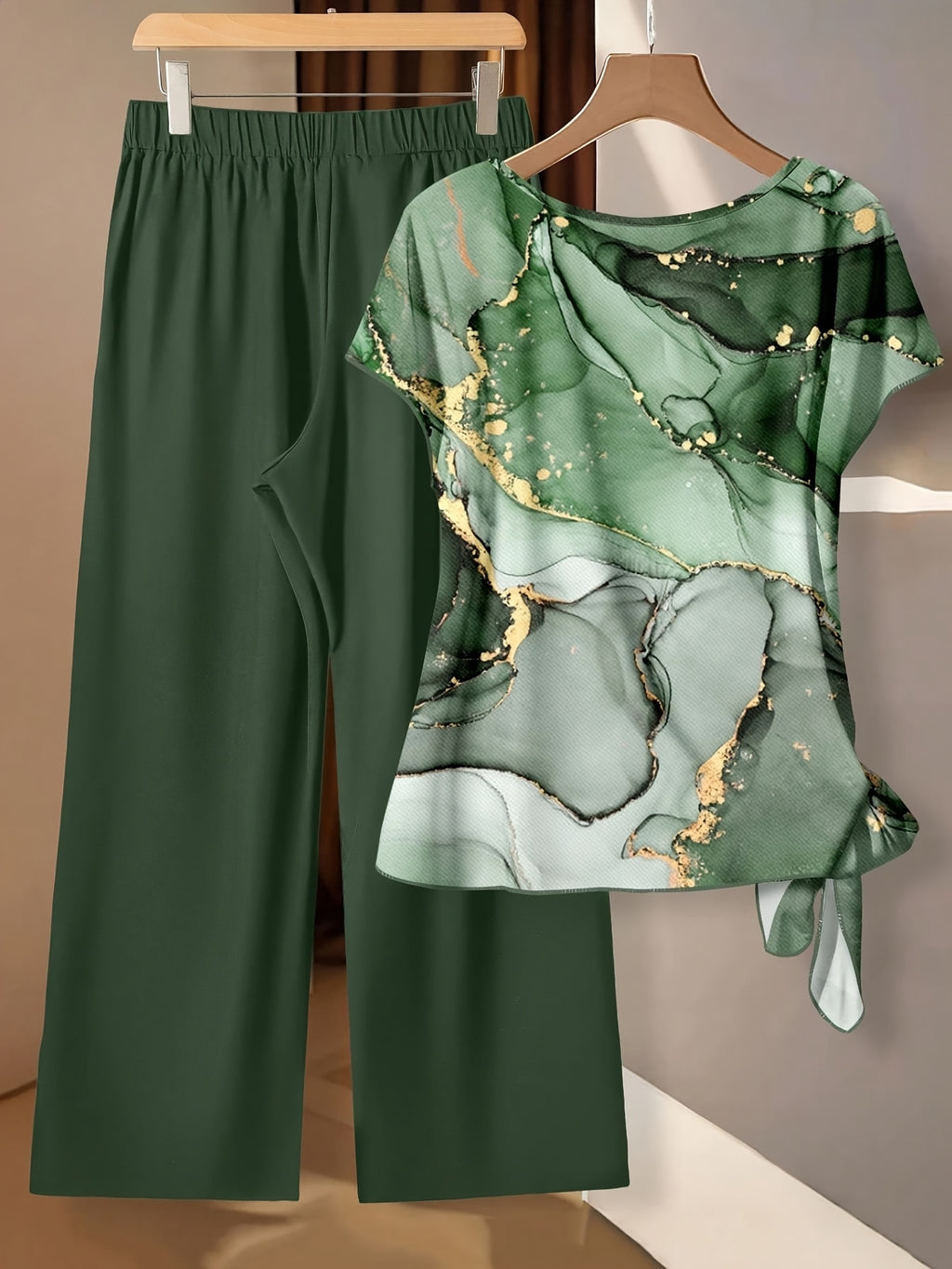 Gena | Tweedelige damesset – top met korte mouwen en bedrukte wijde broek, zomerse co-ord set