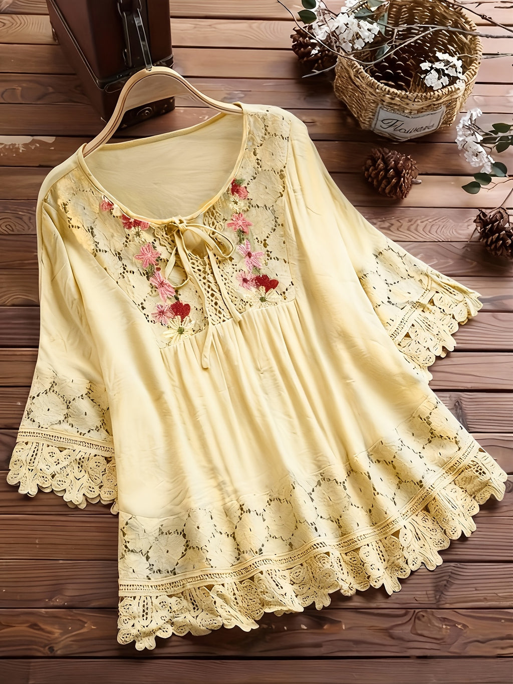 Elarona | Damesblouse met kanten patchwork – Lente/zomer-top met lange mouwen