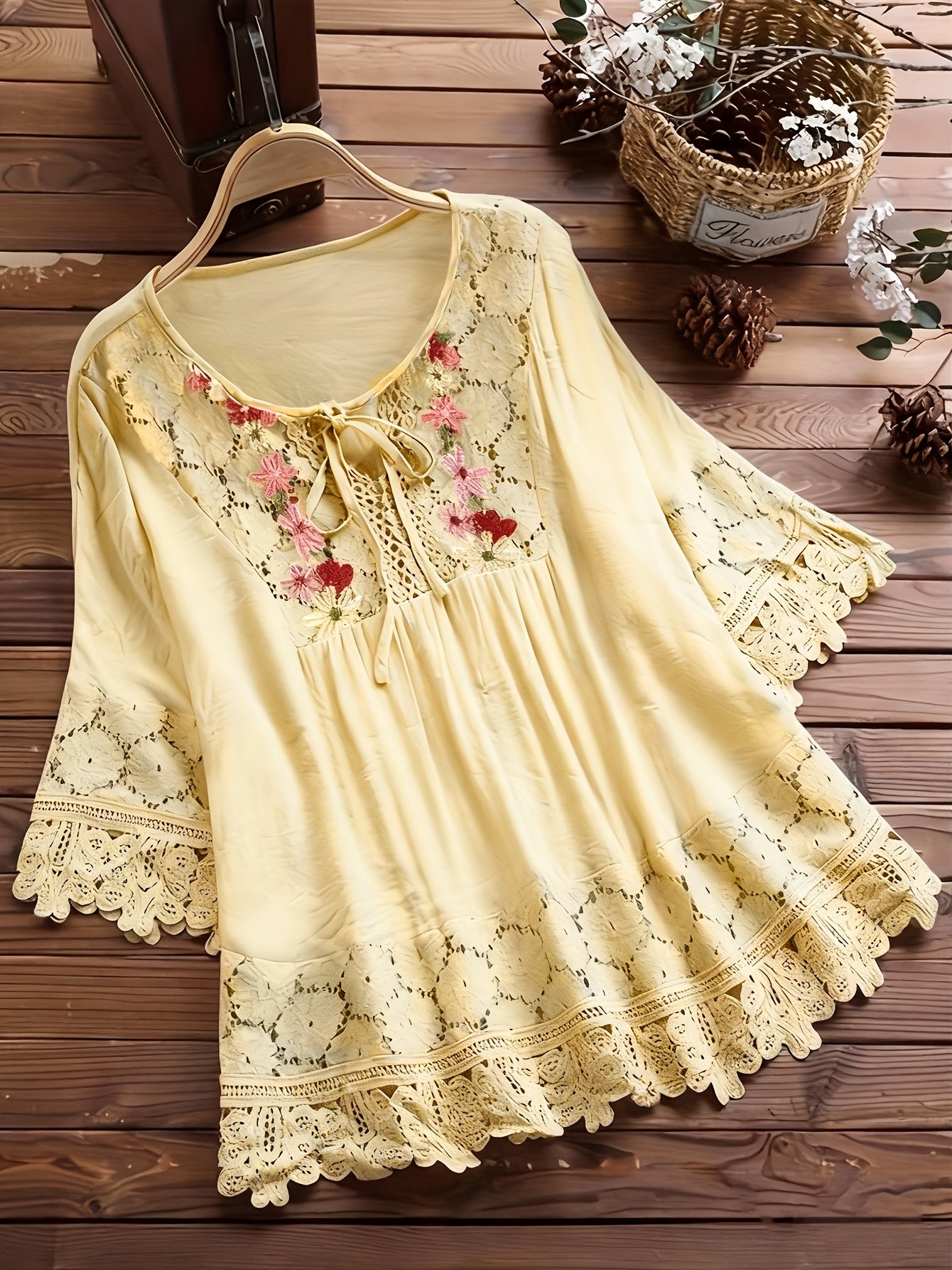 Elarona | Damesblouse met kanten patchwork – Lente/zomer-top met lange mouwen