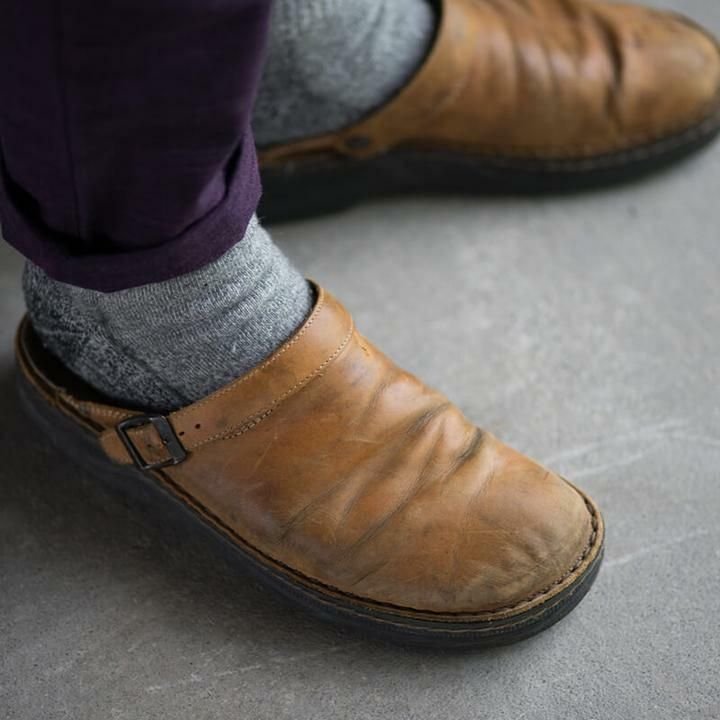 ErgoClog | Chaussons orthopédiques en cuir pour hommes – Sabots confortables avec soutien de la voûte plantaire