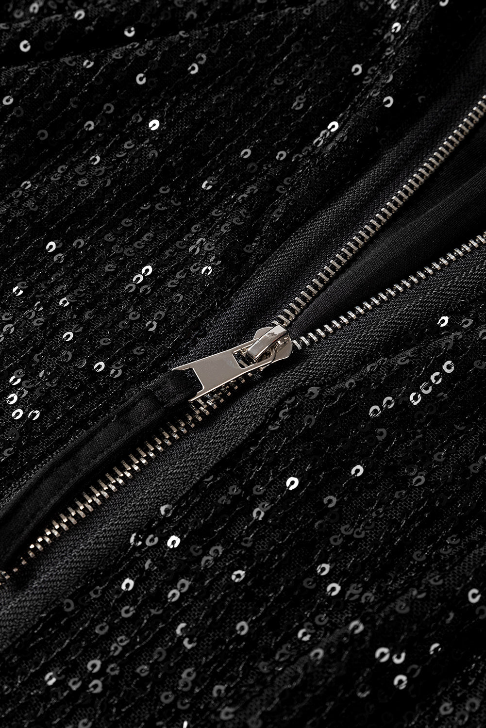 Vaesha | Veste élégante à sequins noirs - vêtement d'extérieur léger, idéal pour la superposition et le style automnal
