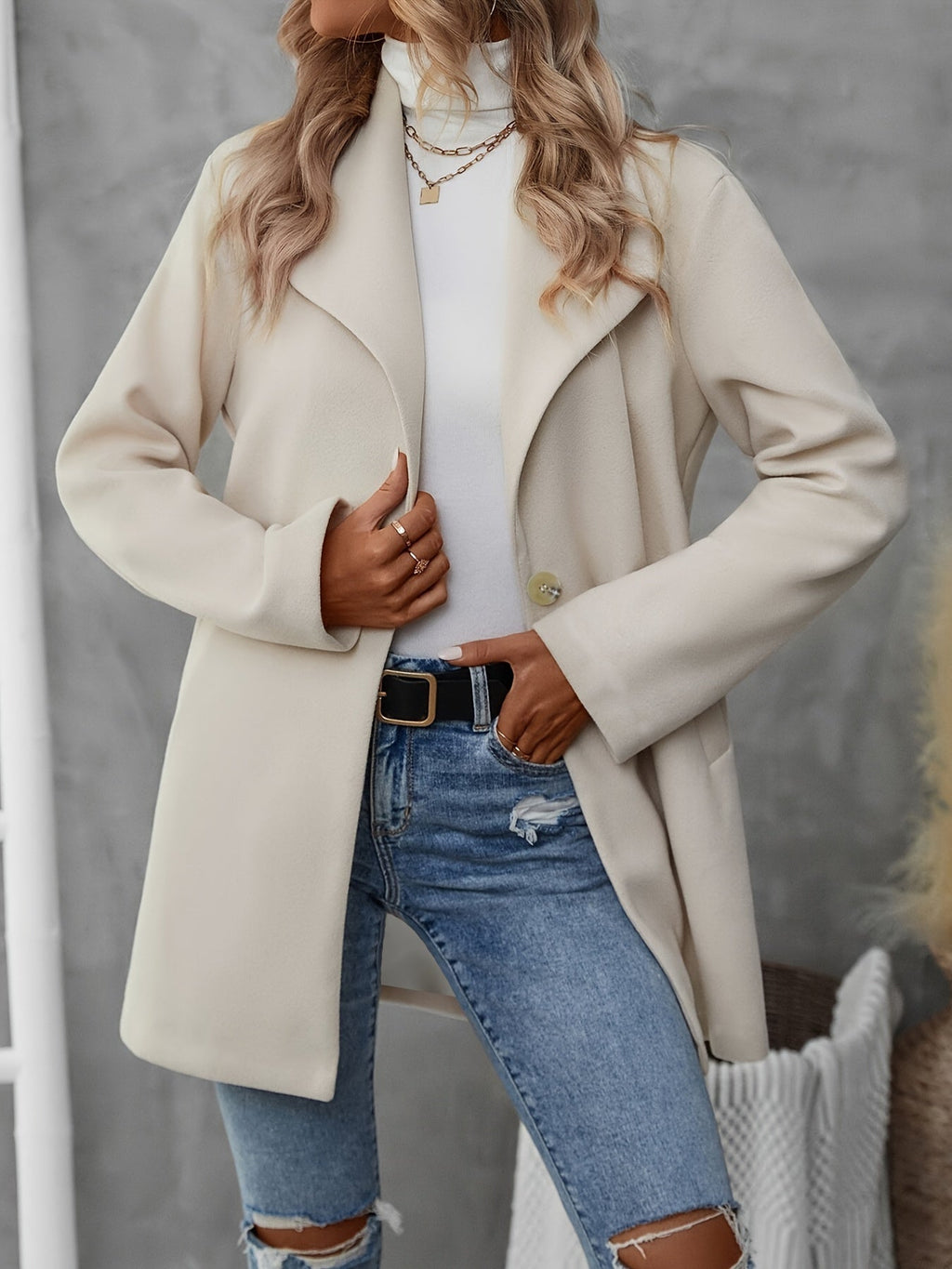 Cyrinae | Stilvoller Blazer für Damen mit breiter Kapuze – Langarmmantel, eleganter Herbst-/Wintermantel